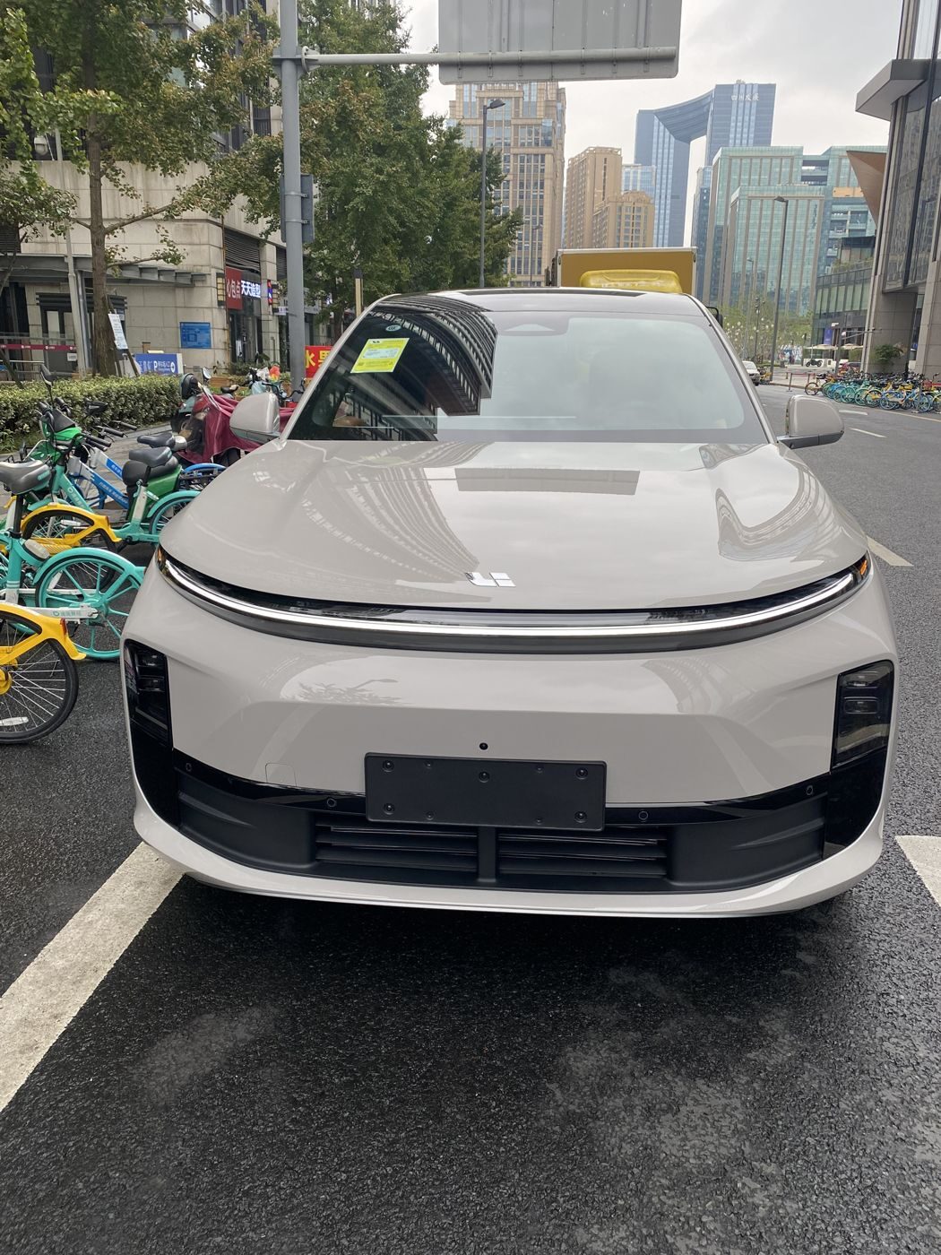 永信217官网 MEGA 高压纯电 MPV
